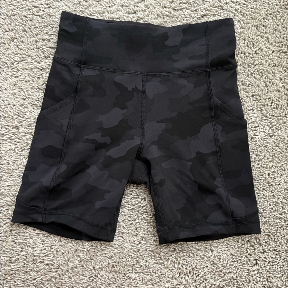 Black camo Women's Shorts